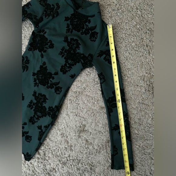 See You Monday Green Velvet Floral Turtleneck Long Sleeve Bodycon Dress XS NWOT - Picture 4 of 8